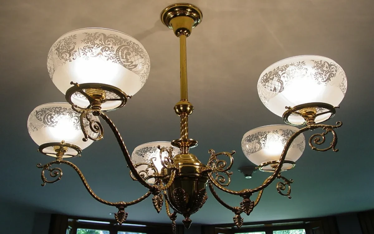 Installation d'éclairage au plafond : Étape par étape